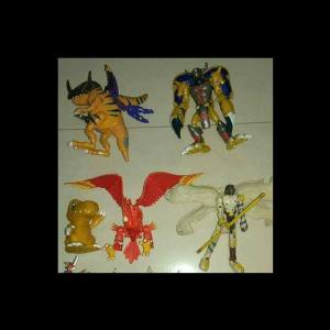 Digimon digivolving figures