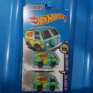 THE MYSTERY MACHINE SCOOBY DOO