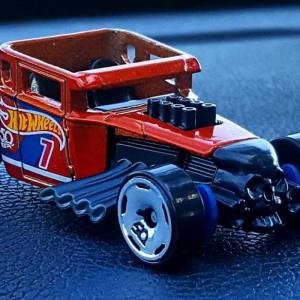 Hot wheels bone shaker