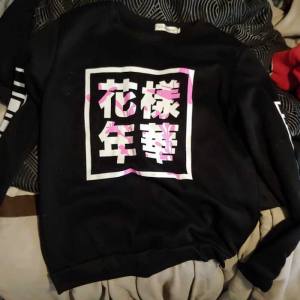 BTS Bangtan Sonyeondon Xuanshow XL Sweatshirt
