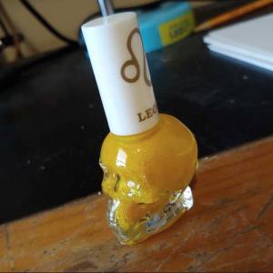 Yellow Nail Polish Skull Design Leo
