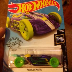 PEDAL DE METAL