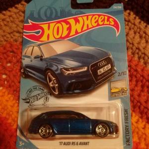 '17 AUDI RS 6 AVANT
