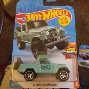 '67 JEEPSTER COMMANDO