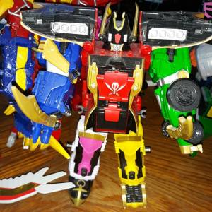 Power rangers super megaforce legendary megazord