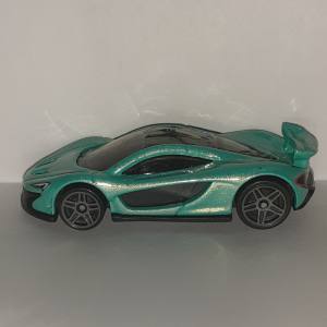McLAREN P 1