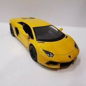 Lamborghini Aventador LP700-4 Amarillo Kinsmart 1/38 scale