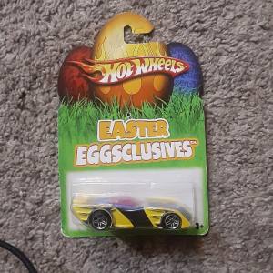 2007 HW EASTER EGGSCLUSIVES. SHREDSTER #3/8.