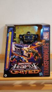 Transformers: Legacy United G1 Universe Soundwave